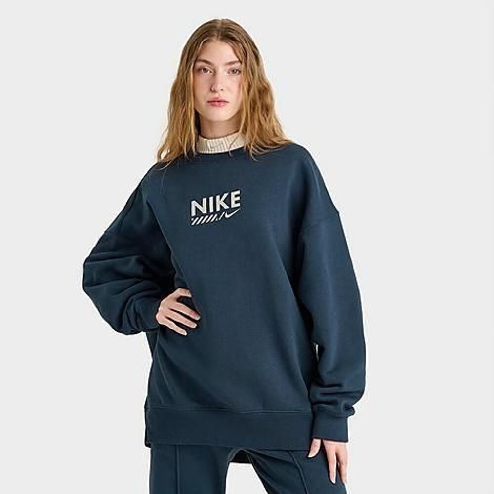 Nike Sportswear Women's Oversized Fleece Crew-Neck Sweatshirt
